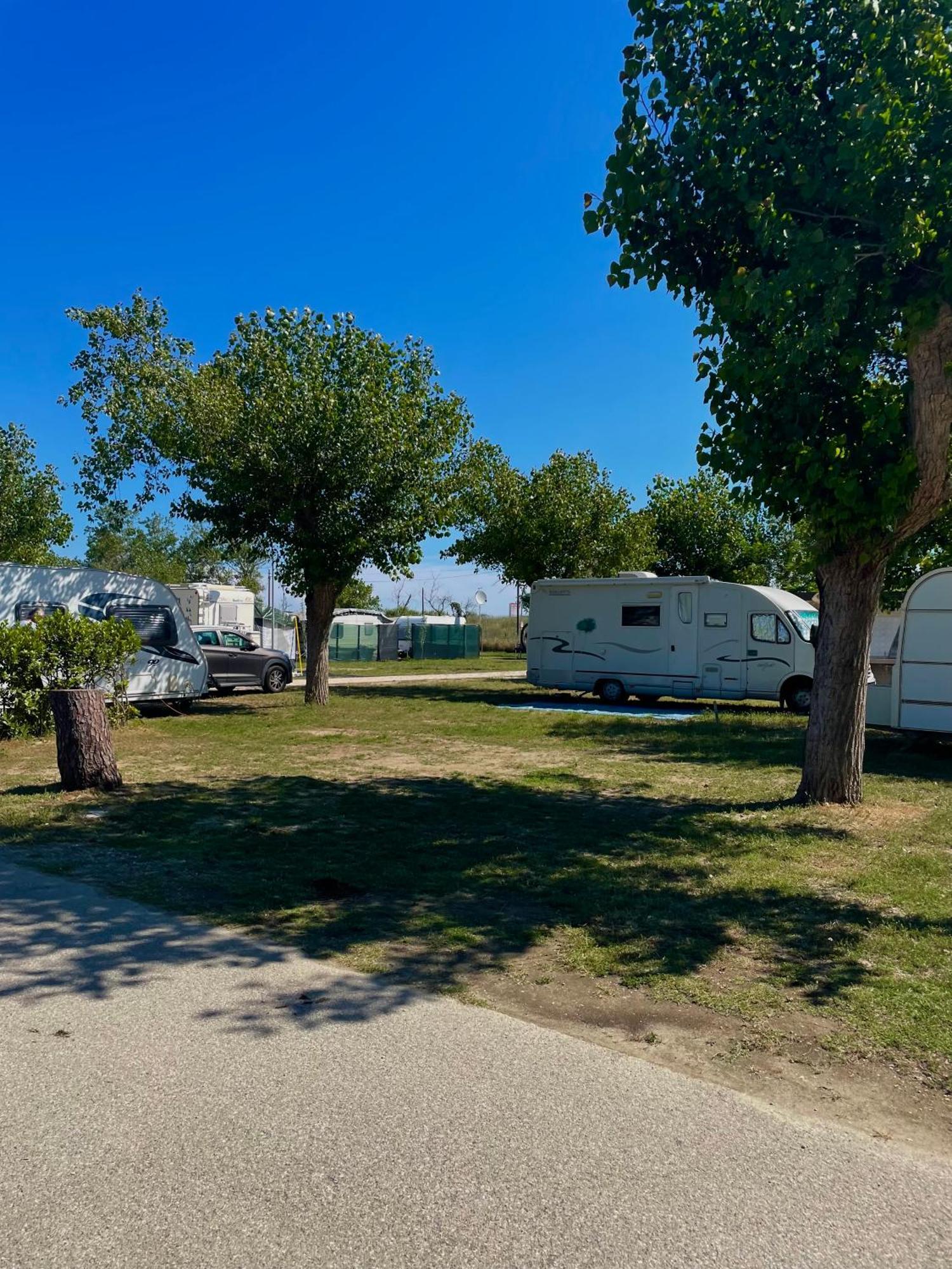 Camping Village Lido Di Classe Ngoại thất bức ảnh